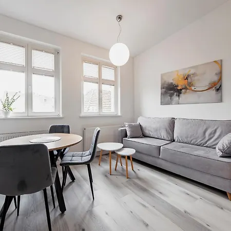 Rentplanet - Swiety Marcin