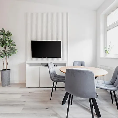 Rentplanet - Swiety Marcin